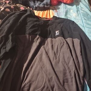 Fila Men's Black and Gray Crewneck Sweater